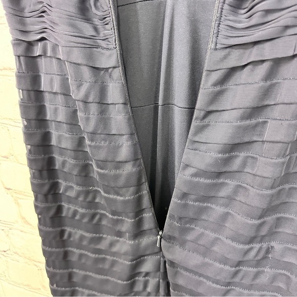 Adrianna Papell women’s navy blue formal gown maxi dress size 12 ribbed lace - Picture 10 of 16